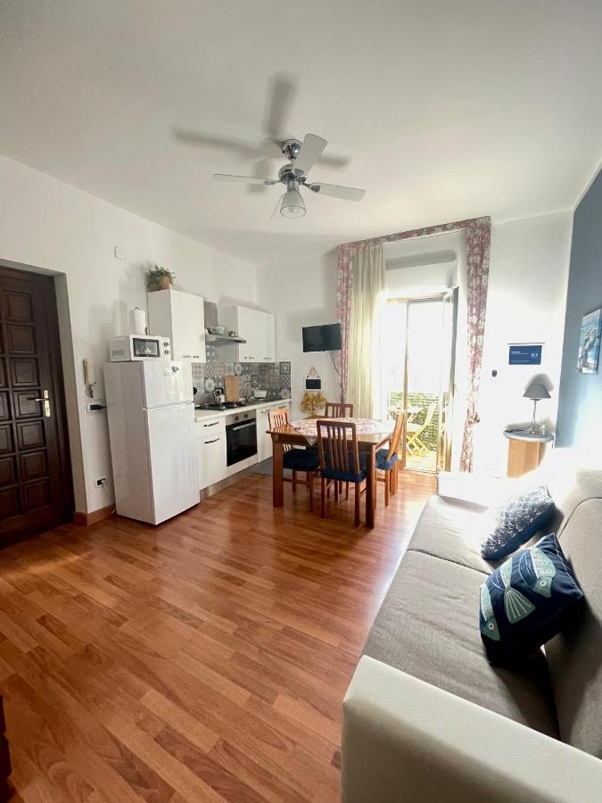 Casa Vacanza La Isla Bonita Isola delle Femmine Dış mekan fotoğraf